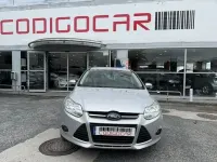 Begagnad Ford Focus Trend 105 HK (77 kW) 2011 Grå Sedan