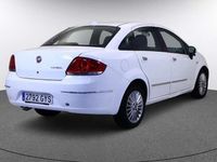 Usado Fiat Linea Emotion 105 CV (77 kW) 2010 Blanco Berlina