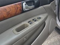 Usado Chevrolet Evanda CDX 131 CV (96 kW) 2005 Beige Berlina
