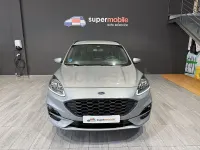 Usado Ford Kuga ST-Line 225 CV (165 kW) 2022 Gris / plata SUV