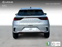 Usado Lexus LBX 136 CV (100 kW) 2026 Gris / plata SUV