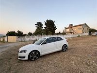 Usado Audi A3 Attraction 105 CV (77 kW) 2012 Blanco Utilitario