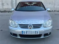 Usado VW Golf V Sportline 105 CV (77 kW) 2007 Gris / plata Berlina