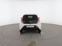 Usado Toyota Aygo X-play 70 CV (51 kW) 2018 Blanco Utilitario