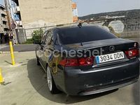 Usado Honda Accord Executive 140 CV (102 kW) 2004 Gris / plata Berlina