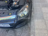 Usado Opel Astra Enjoy 105 CV (77 kW) 2005 Negro Berlina