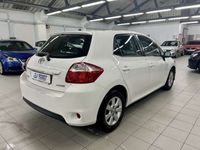 usado Toyota Auris 1.4D-4D Active