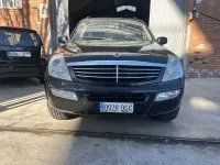 Usado SsangYong Rexton 165 CV (121 kW) 2005 Negro SUV