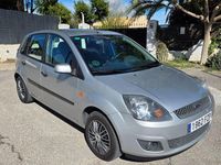 Usado Ford Fiesta Ambiente 68 CV (50 kW) 2008 Gris / plata Utilitario