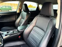 Usado Lexus NX300h Executive Line 197 CV (144 kW) 2015 Gris / plata SUV