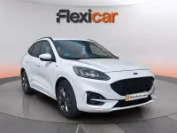 Usado Ford Kuga ST-Line 120 CV (88 kW) 2022 Blanco SUV
