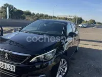 Usado Peugeot 308 SW Allure 130 CV (95 kW) 2018 Negro Familiar
