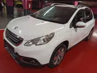 Usado Peugeot 2008 Active 92 CV (67 kW) 2014 Blanco SUV