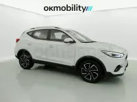 Usado MG ZS Luxury 111 CV (81 kW) 2023 Blanco SUV