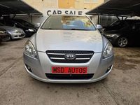 Usado Kia Ceed 90 CV (66 kW) 2007 Plateado Utilitario