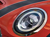 Usado Mini ONE 102 CV (75 kW) 2020 Gris Utilitario