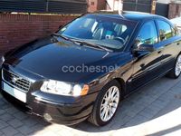 Usado Volvo S60 Momentum 163 CV (119 kW) 2005 Azul Berlina
