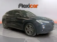 Usado Alfa Romeo Stelvio Sprint 190 CV (139 kW) 2022 Negro SUV