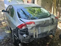 Usado Renault Laguna III Dynamique 130 CV (95 kW) 2009 Gris / plata Berlina