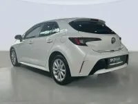 Usado Toyota Corolla Active 140 CV (102 kW) 2024 Blanco Berlina