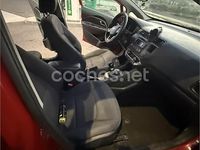 Usado Kia Rio 85 CV (62 kW) 2013 Rojo Berlina