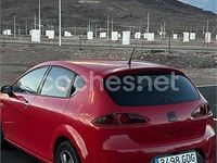 Usado Seat Leon Ecomotive 105 CV (77 kW) 2008 Rojo Utilitario