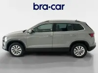 Usado Skoda Karoq Selection 150 CV (110 kW) 2024 Gris / plata SUV