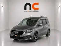 Usado Mercedes T180 116 CV (85 kW) 2022 Gris / plata Monovolumen