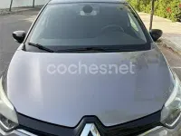 Usado Renault Captur Zen 120 CV (88 kW) 2015 Gris / plata SUV