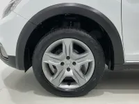 Usado Dacia Sandero Stepway 90 CV (66 kW) 2016 Blanco Berlina