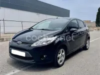 Usado Ford Fiesta Trend 82 CV (60 kW) 2009 Negro Berlina