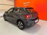 Usado VW Polo Advance 80 CV (58 kW) 2021 Gris / plata Utilitario
