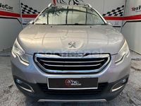 Usado Peugeot 2008 Allure 120 CV (88 kW) 2015 Gris / plata SUV