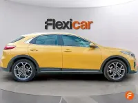 Usado Kia XCeed 120 CV (88 kW) 2021 Amarillo SUV
