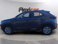 Usado Toyota Yaris Hybrid Active 116 CV (85 kW) 2025 Gris