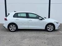 Usado VW Golf VIII 115 CV (84 kW) 2021 Blanco Berlina