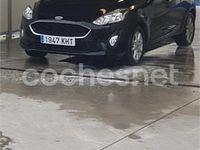 Usado Ford Fiesta Trend 85 CV (62 kW) 2018 Negro Utilitario