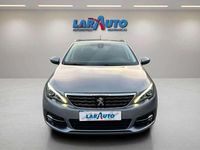 Usado Peugeot 308 Allure 131 CV (96 kW) 2019 Gris Utilitario
