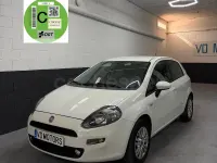 Usado Fiat Punto Pop 77 CV (56 kW) 2014 Blanco Utilitario