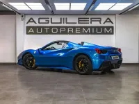 Usado Ferrari 488 670 CV (492 kW) 2016 Azul Descapotable