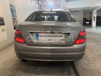 Usado Mercedes C200 Avantgarde 136 CV (100 kW) 2010 Gris / plata Berlina
