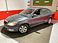 Usado Skoda Octavia 105 CV (77 kW) 2010 Azul Berlina