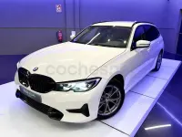 Usado BMW 318 Shadowline 150 CV (110 kW) 2021 Blanco Familiar