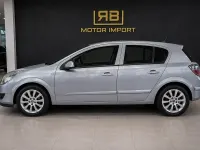 Usado Opel Astra Enjoy 115 CV (84 kW) 2008 Gris / plata Berlina