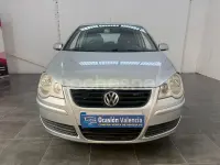 Usado VW Polo Match 65 CV (47 kW) 2005 Gris / plata Utilitario