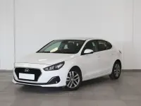 Usado Hyundai i30 120 CV (88 kW) 2018 Blanco Utilitario