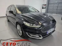 Usado Ford Mondeo Vignale 210 CV (154 kW) 2015 Negro Familiar