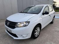 Usado Dacia Sandero Ambiance 75 CV (55 kW) 2015 Blanco Utilitario