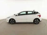 Usado Hyundai i20 101 CV (74 kW) 2022 Blanco Utilitario