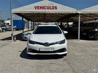 Usado Toyota Auris Hybrid Advance 136 CV (100 kW) 2017 Blanco Berlina